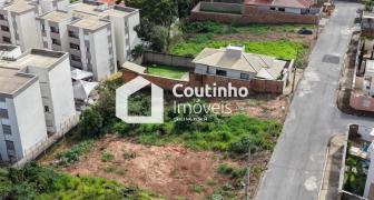 CI 515 - Lote de aproximadamente 400 m² no Retiro da Rua em região de alta valorização